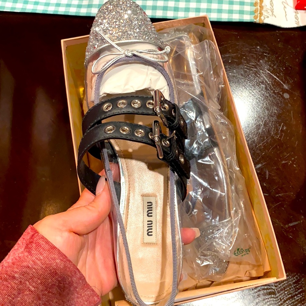 Miu Miu Classic flats!